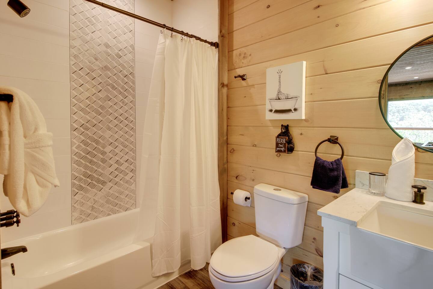 Full Bathroom
