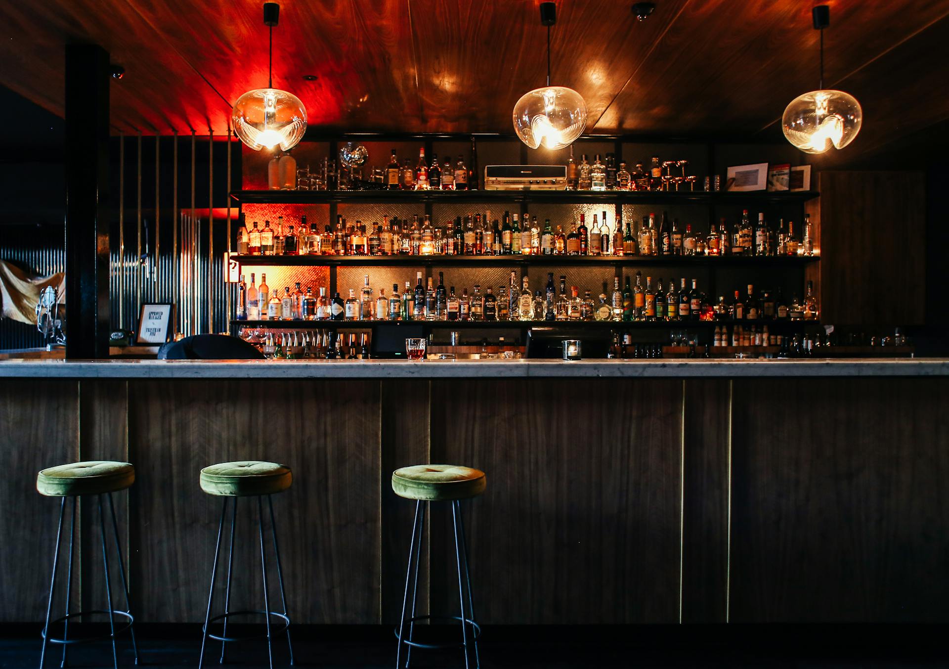 Bar > Kitchenette