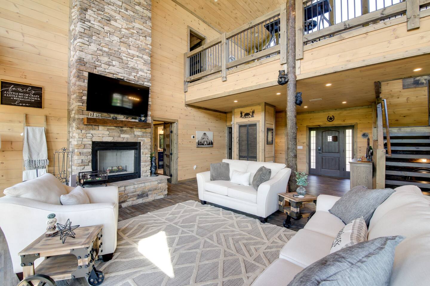 Living Room | Smart TV