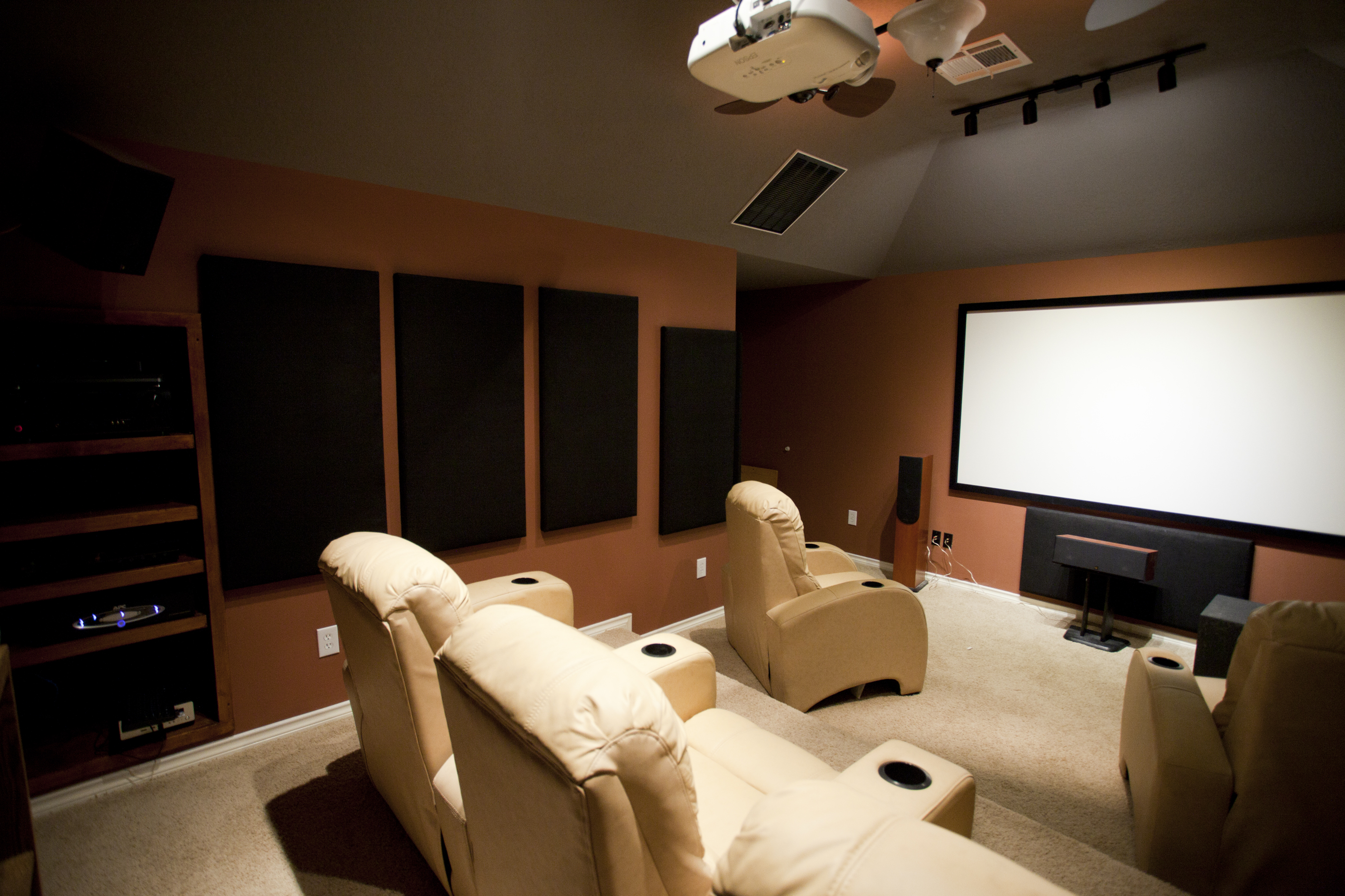 Movie Theater > Movie Theater