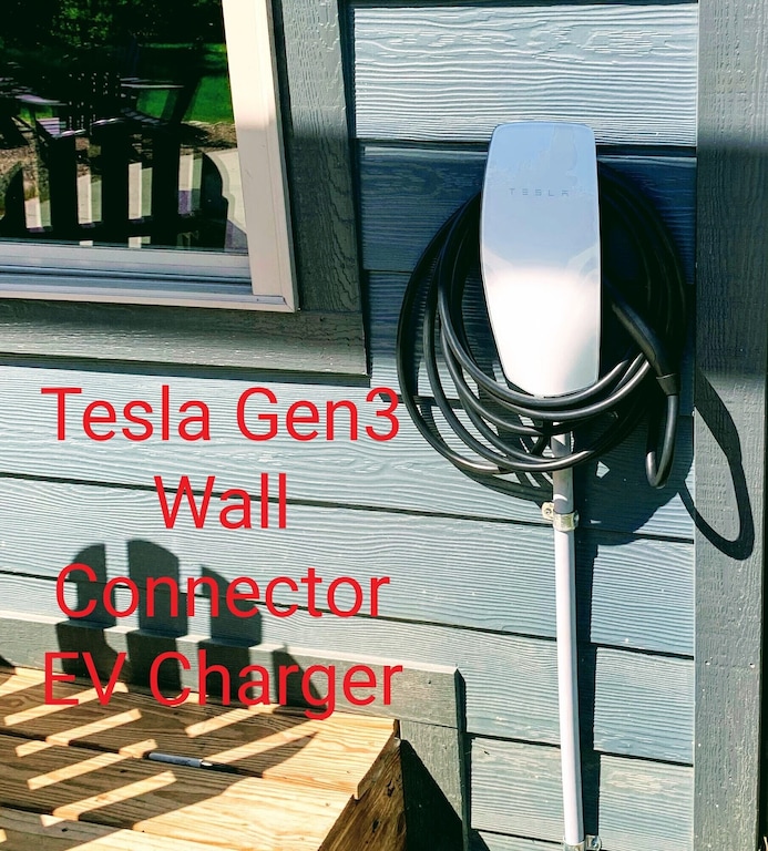 Stay charged and ready to go with our Tesla Gen 3 EV charger. Conveniently located at our property, you can power up your electric vehicle hassle-free and be on your way to your next adventure in no time!